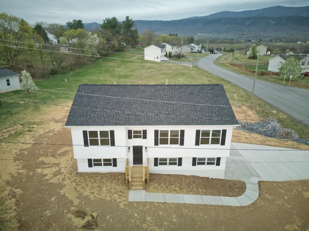 48 LOCUSTDALE LOOP