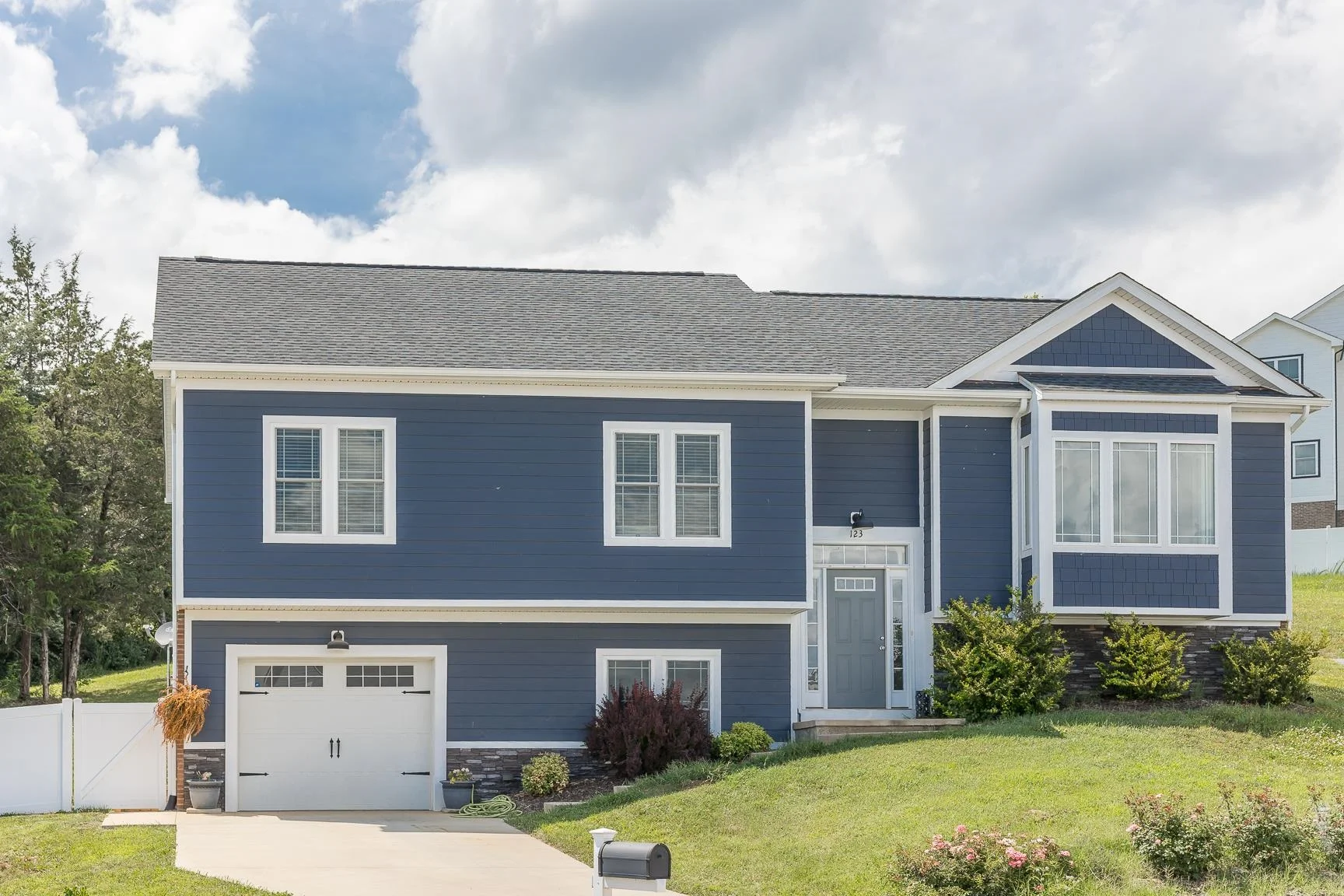 123 Beauregard Dr