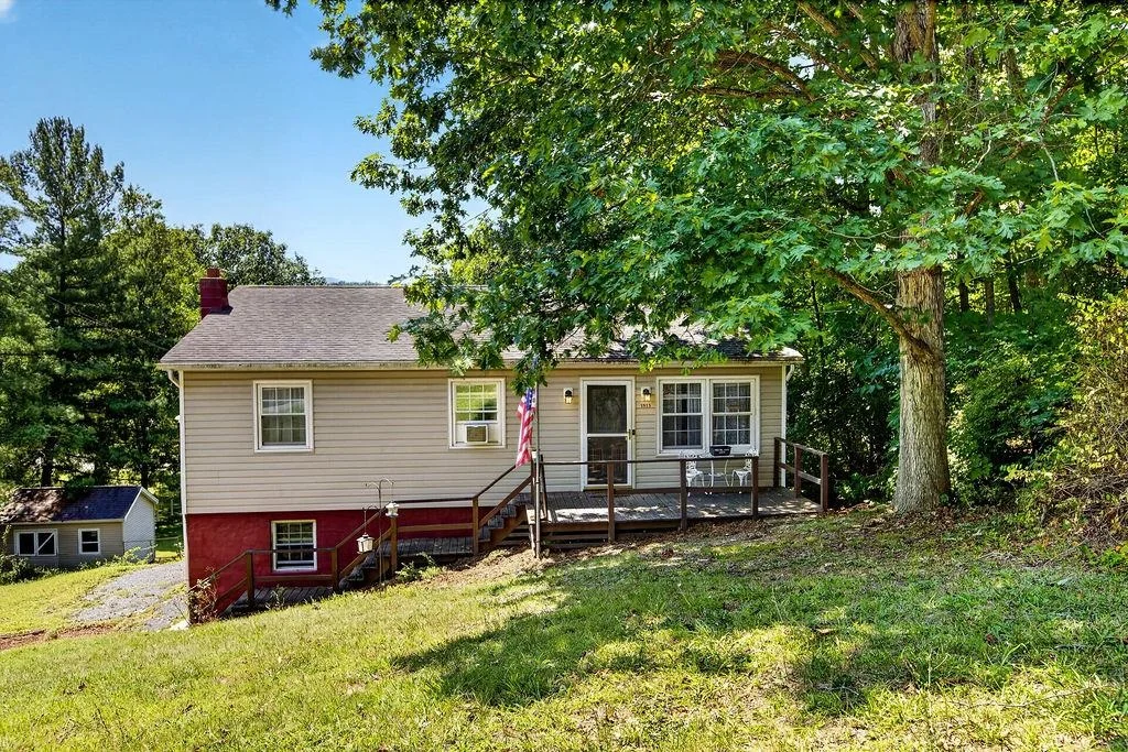 1513 Shenandoah Ave, Waynesboro, VA, 22980