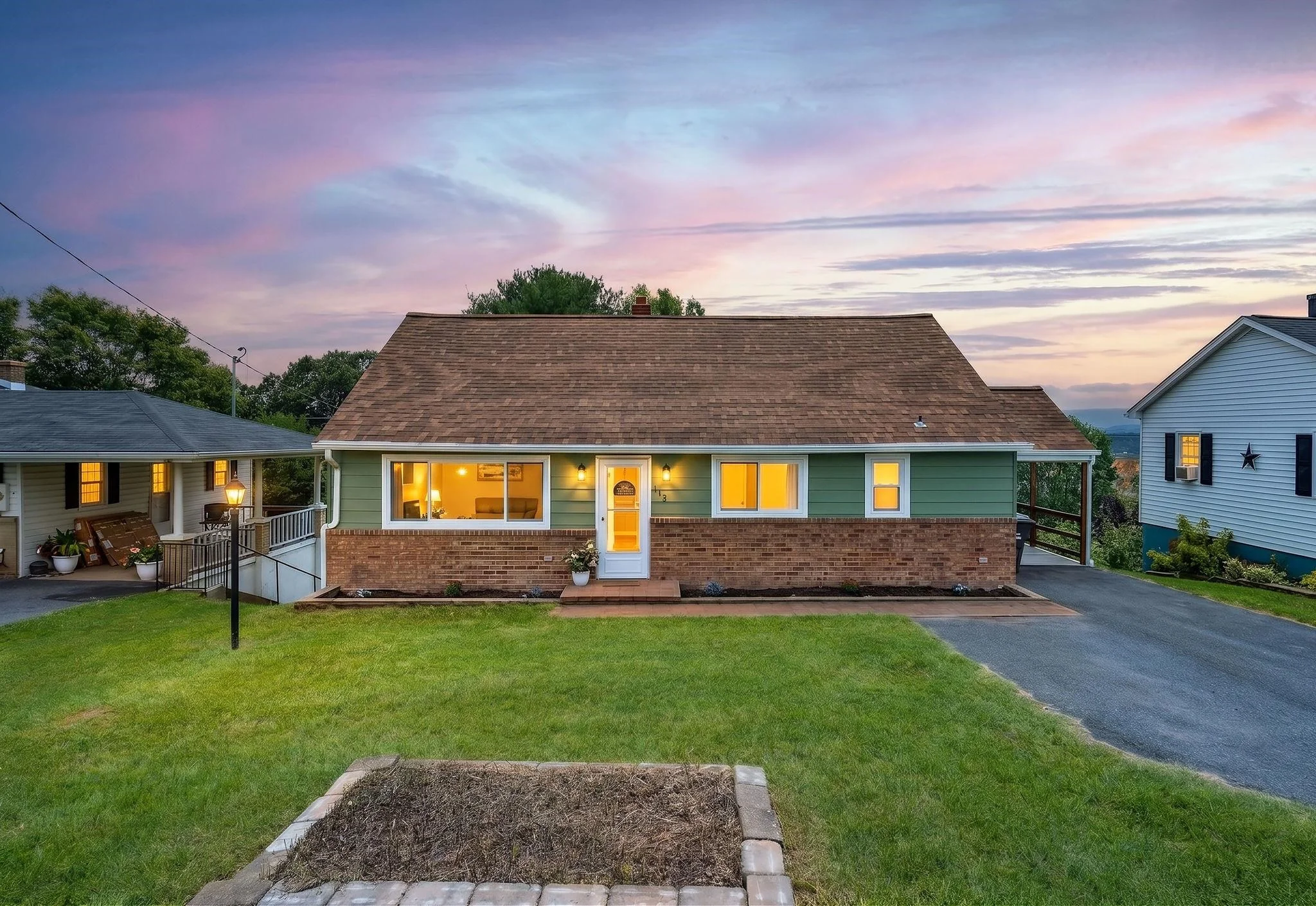 372 Frontier Dr