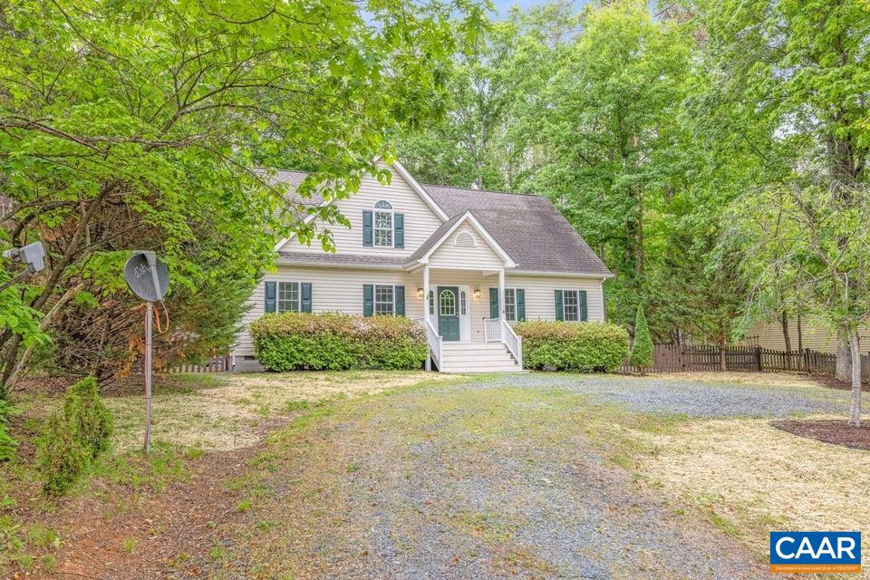 29 TUSCARORA DR