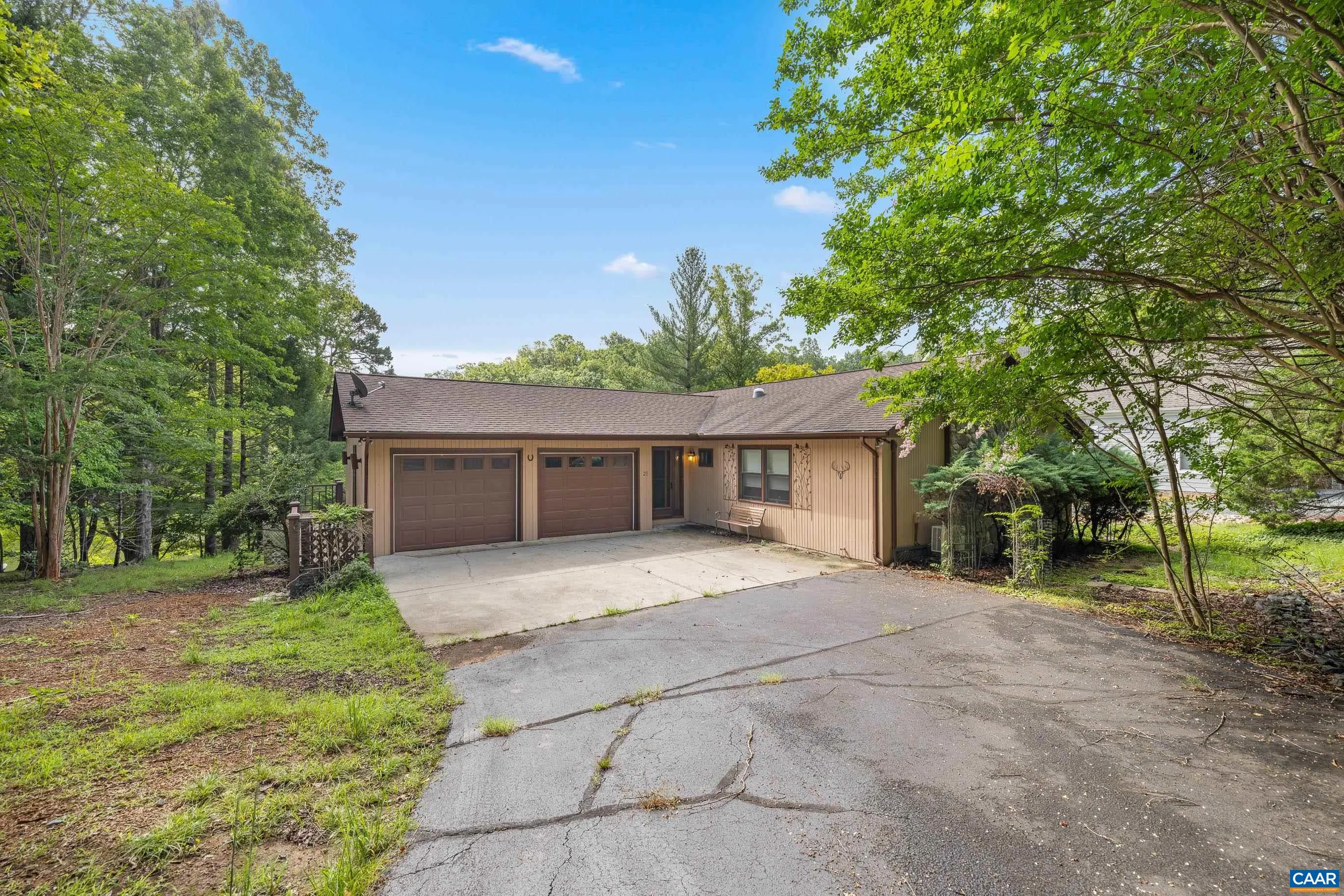 21 Vine Ridge Dr