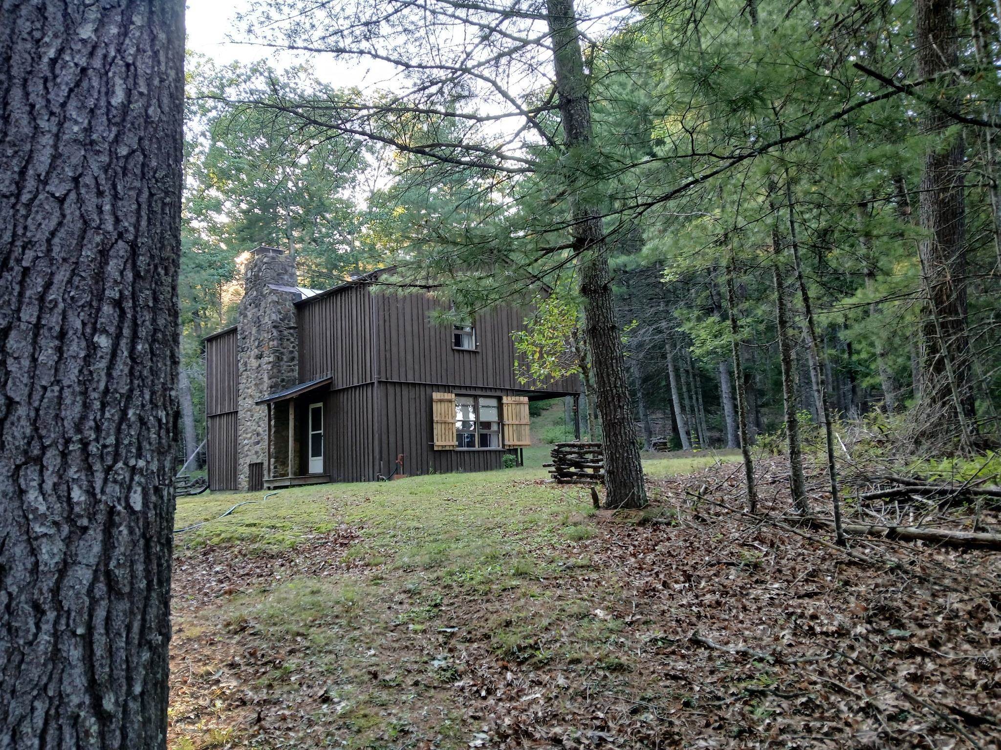 1242 COWPASTURE RIVER RD S