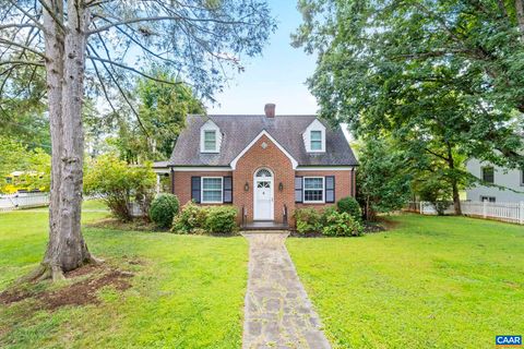 Photo of 1500 Rugby Ave, Charlottesville, VA 22903 (MLS # 668391)