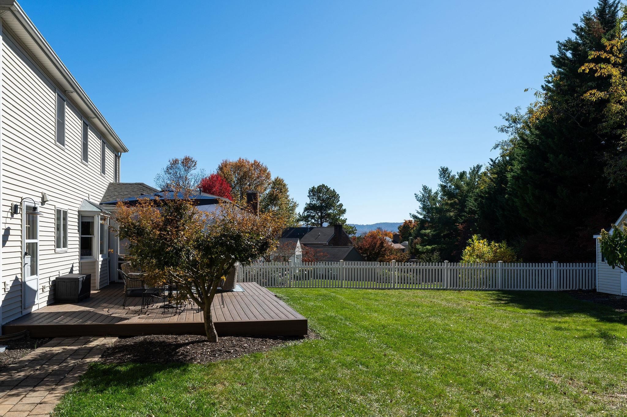 133 HUNTINGTON PL