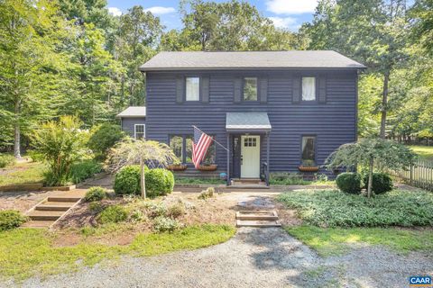 Photo of 3908 Stony Point Rd, Keswick, VA 22947 (MLS # 668162)
