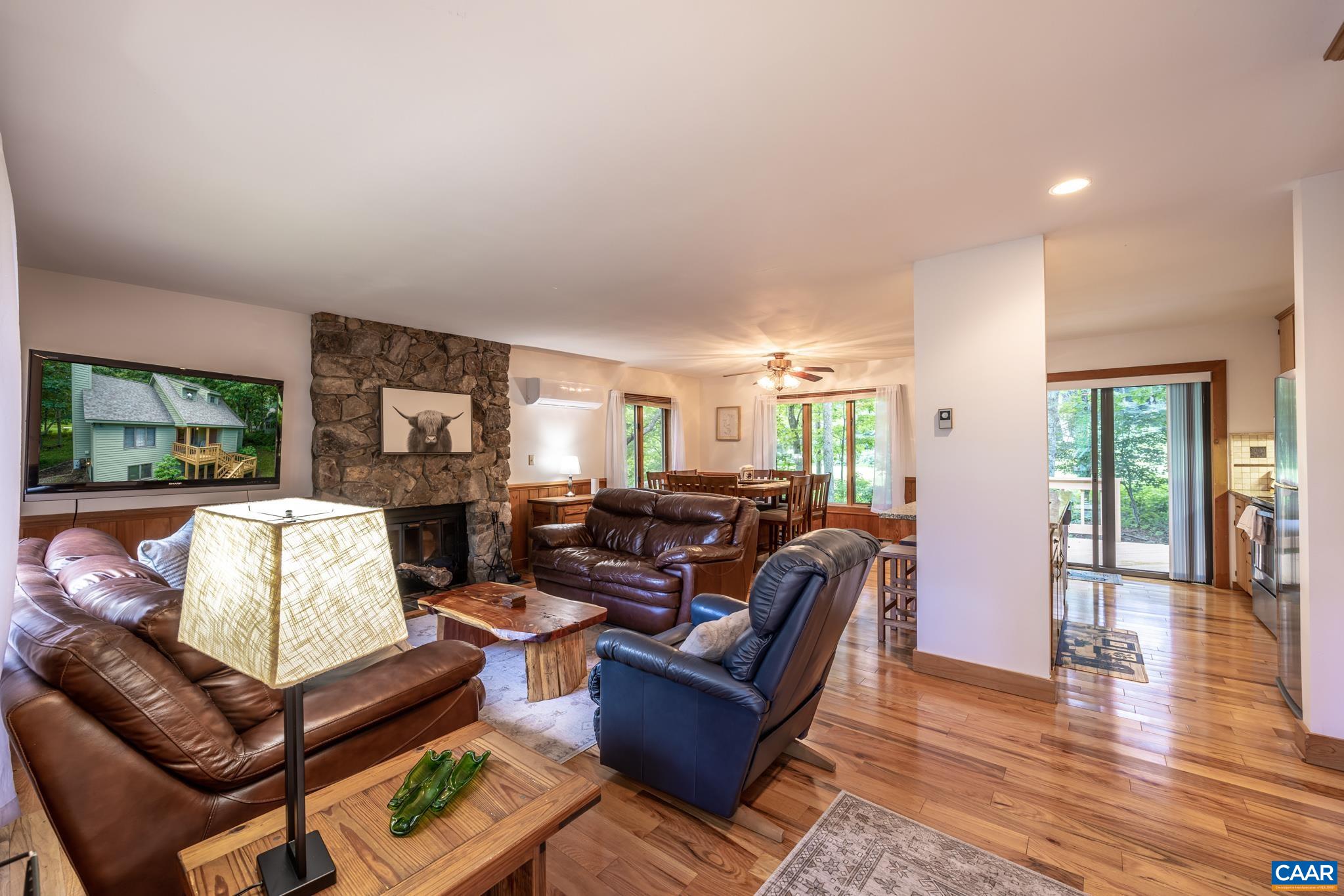 67 FOREST DR S