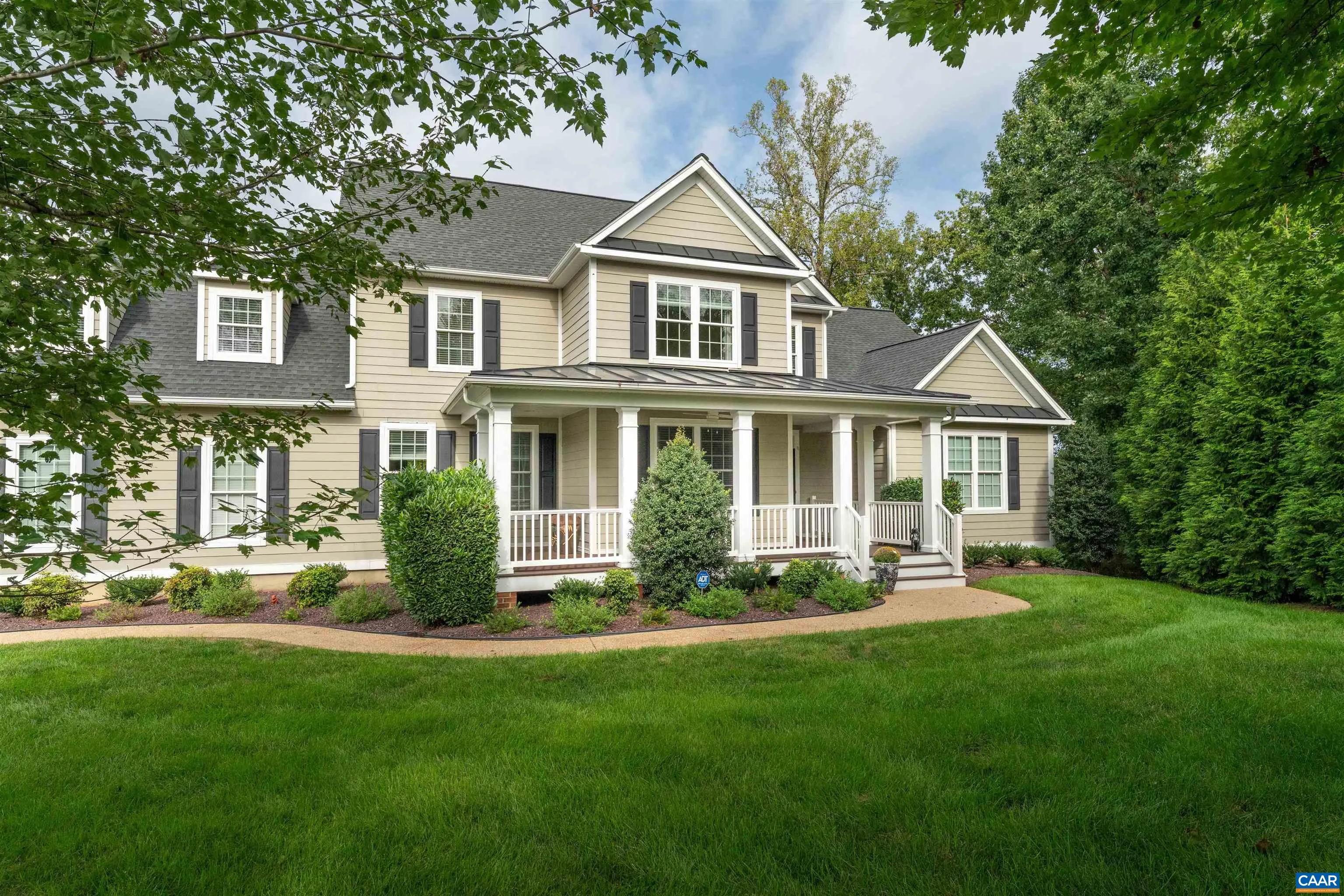 1729 Hyland Creek Cir