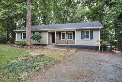 Photo of 5547 Brookwood Rd, Crozet, VA 22932 (MLS # 668437)