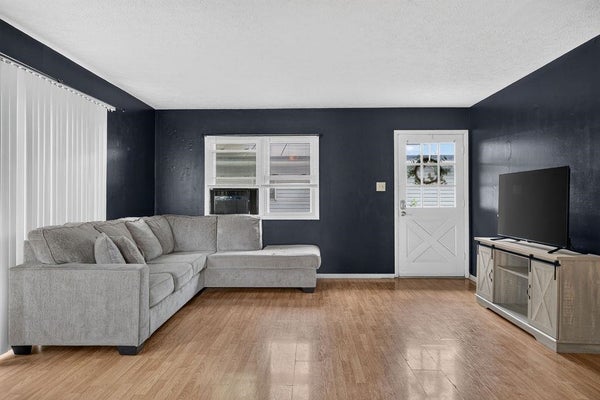 848 FAIRFAX AVE, WAYNESBORO, VA 22980 - Image afdd7e7041c01eae49fdf0e86cf021b5/1636687884