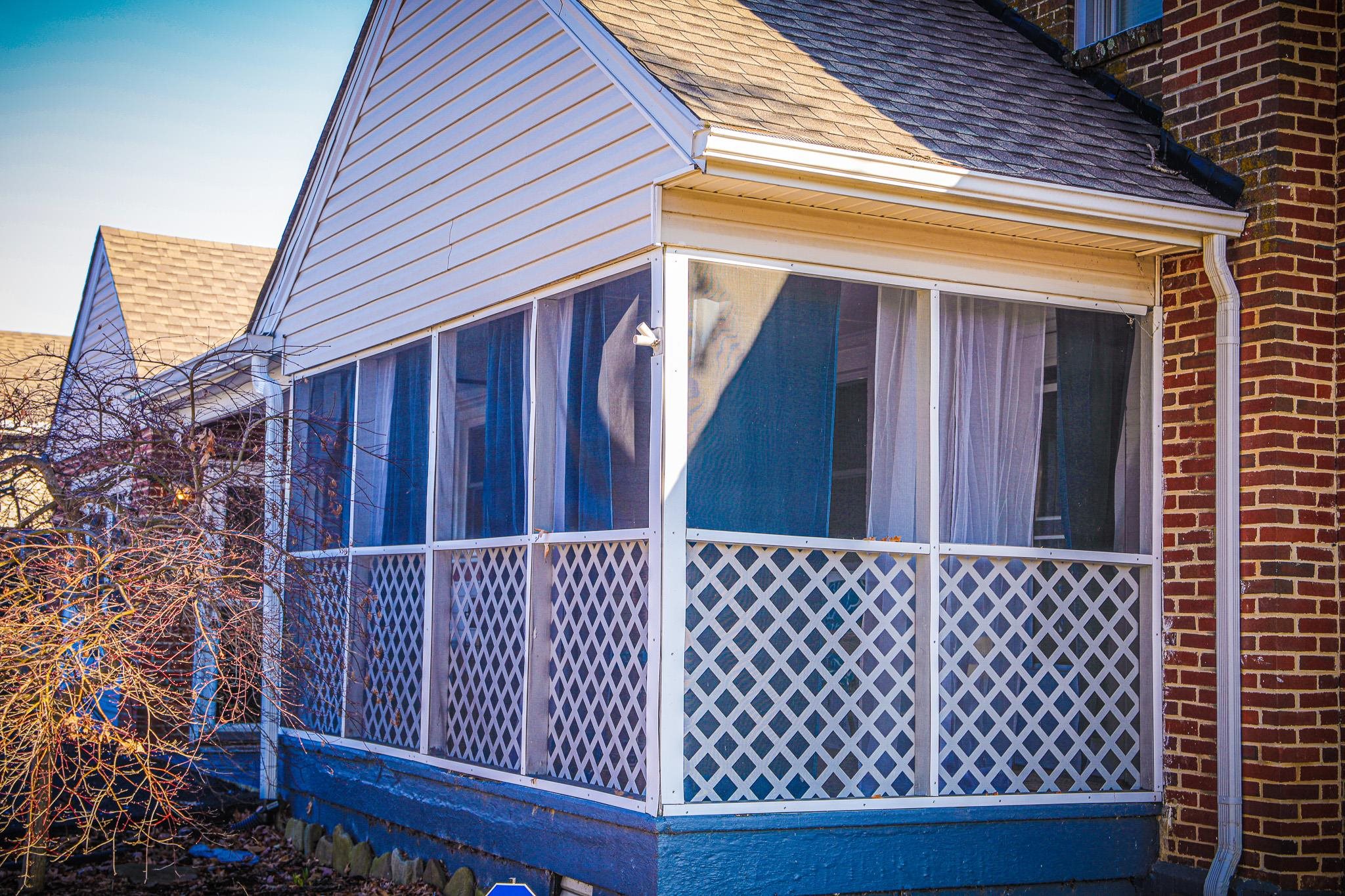 11 TWO WOOD LN