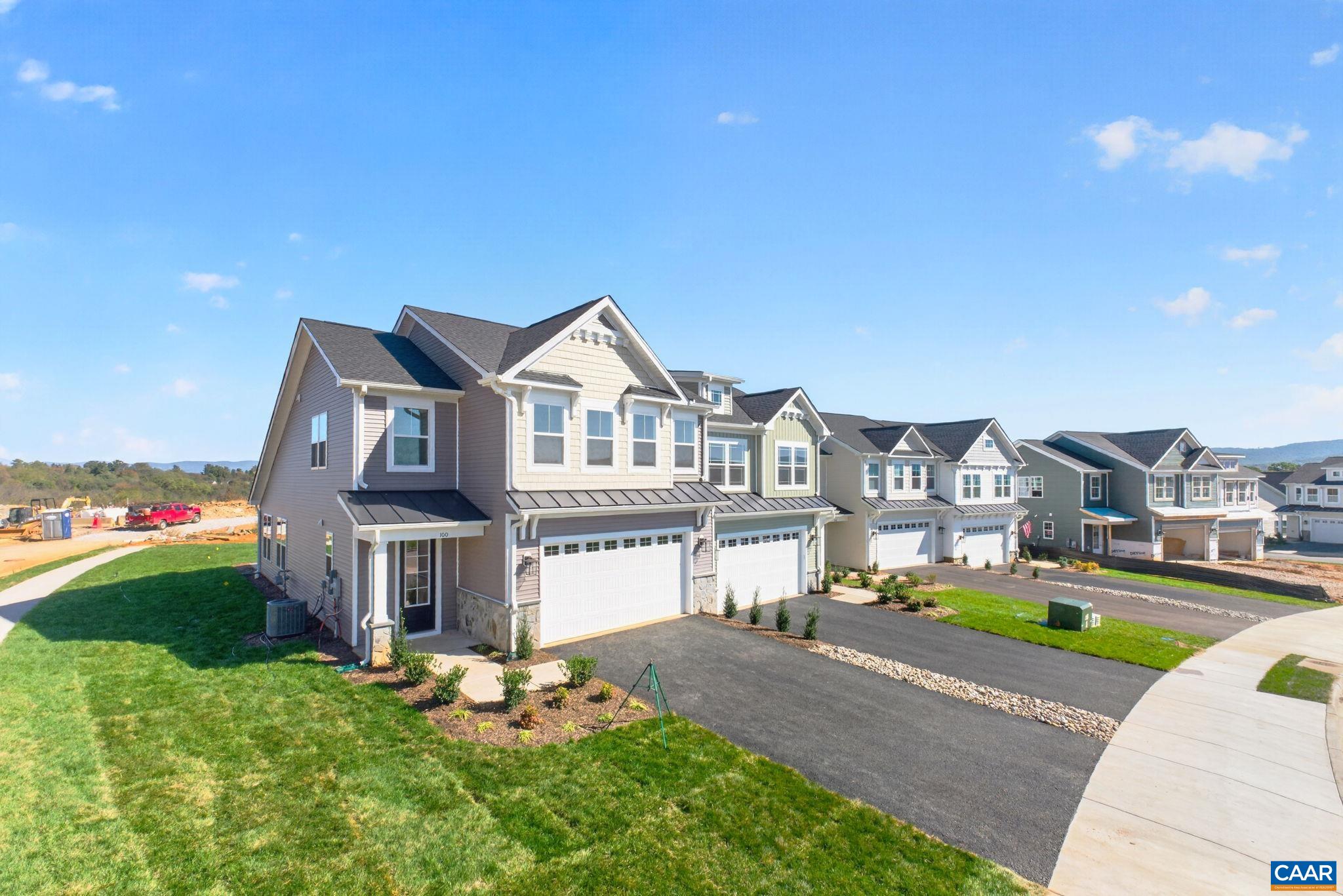100 SUNBIRD LN