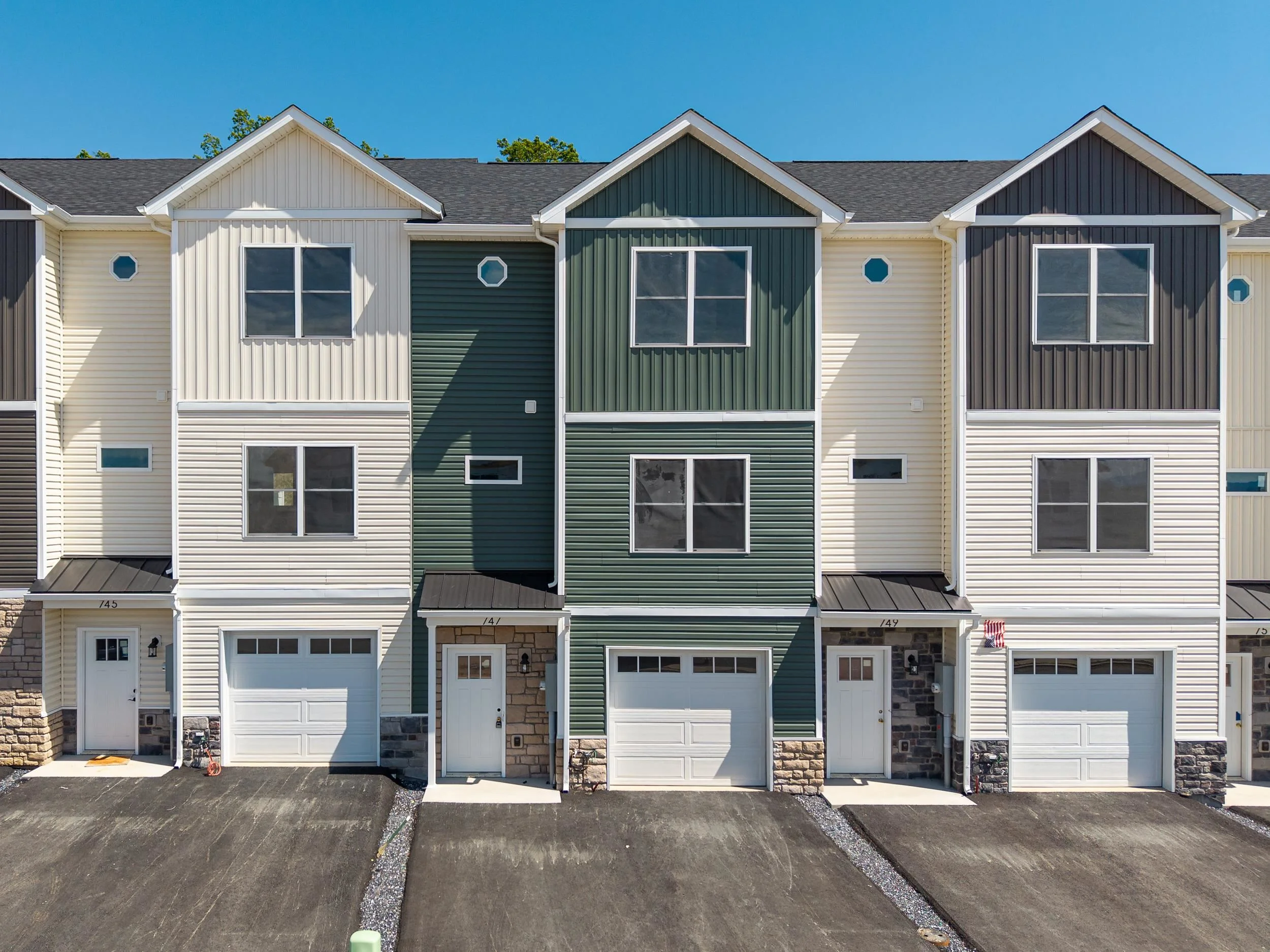 747 Zephyr Dr