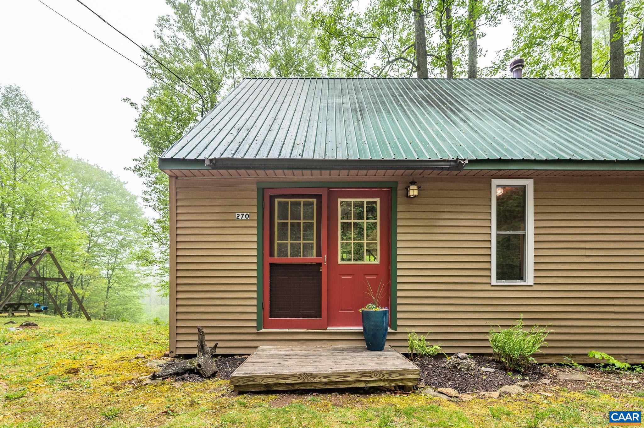 270 LITTLE CABIN RD