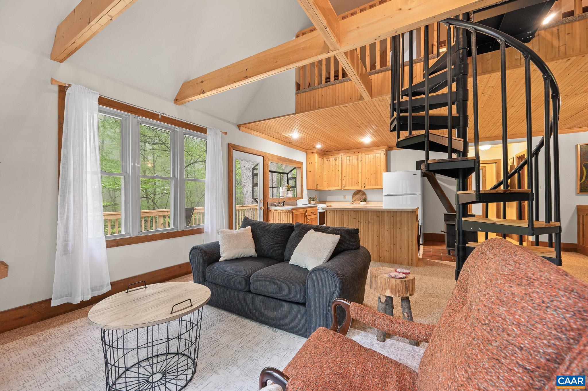270 LITTLE CABIN RD