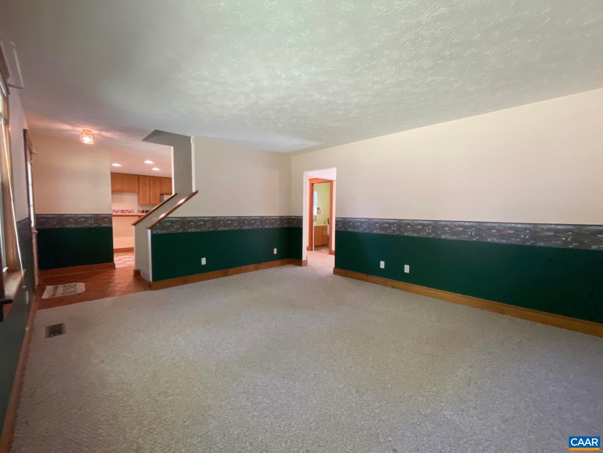 17 BROUGHAM RD