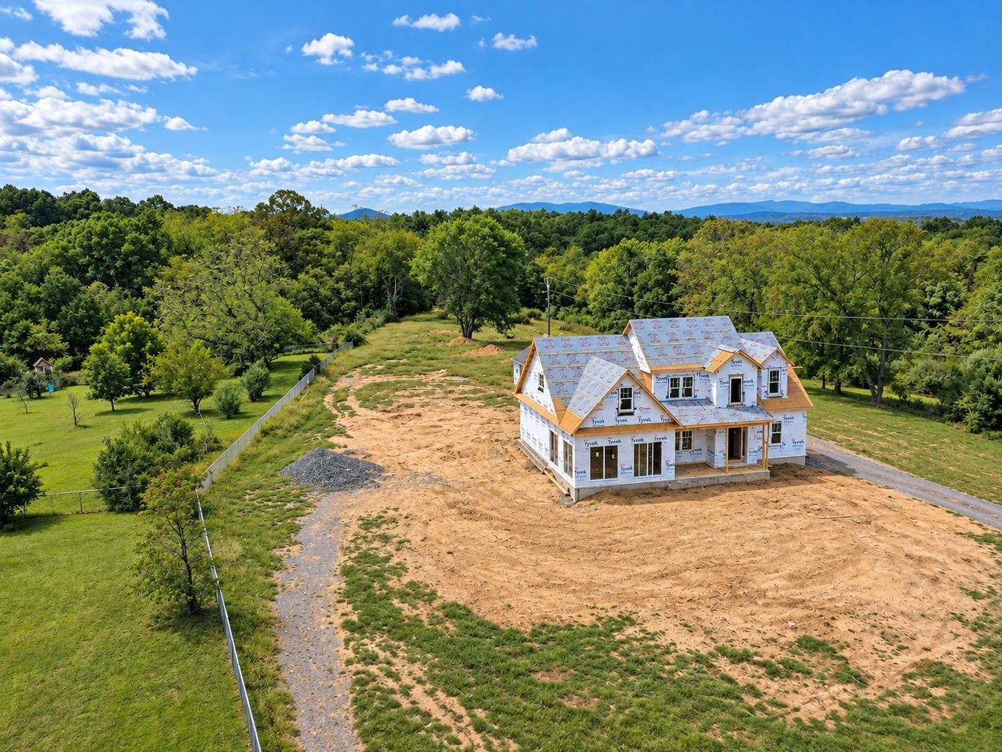 626 SAINT JAMES RD