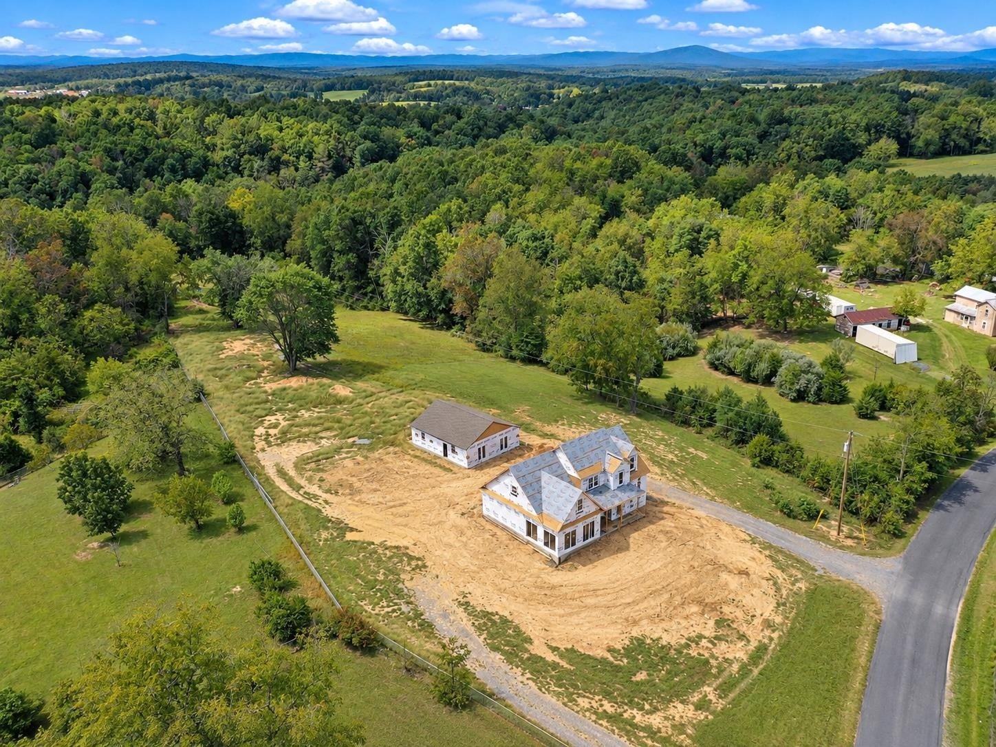 626 SAINT JAMES RD