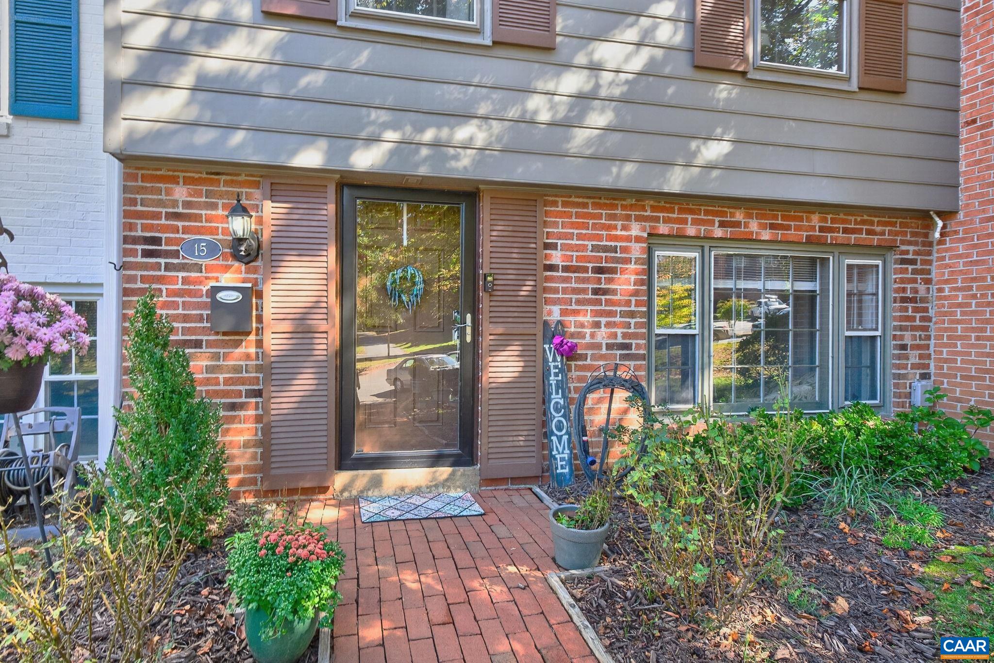 15 GEORGETOWN GREEN