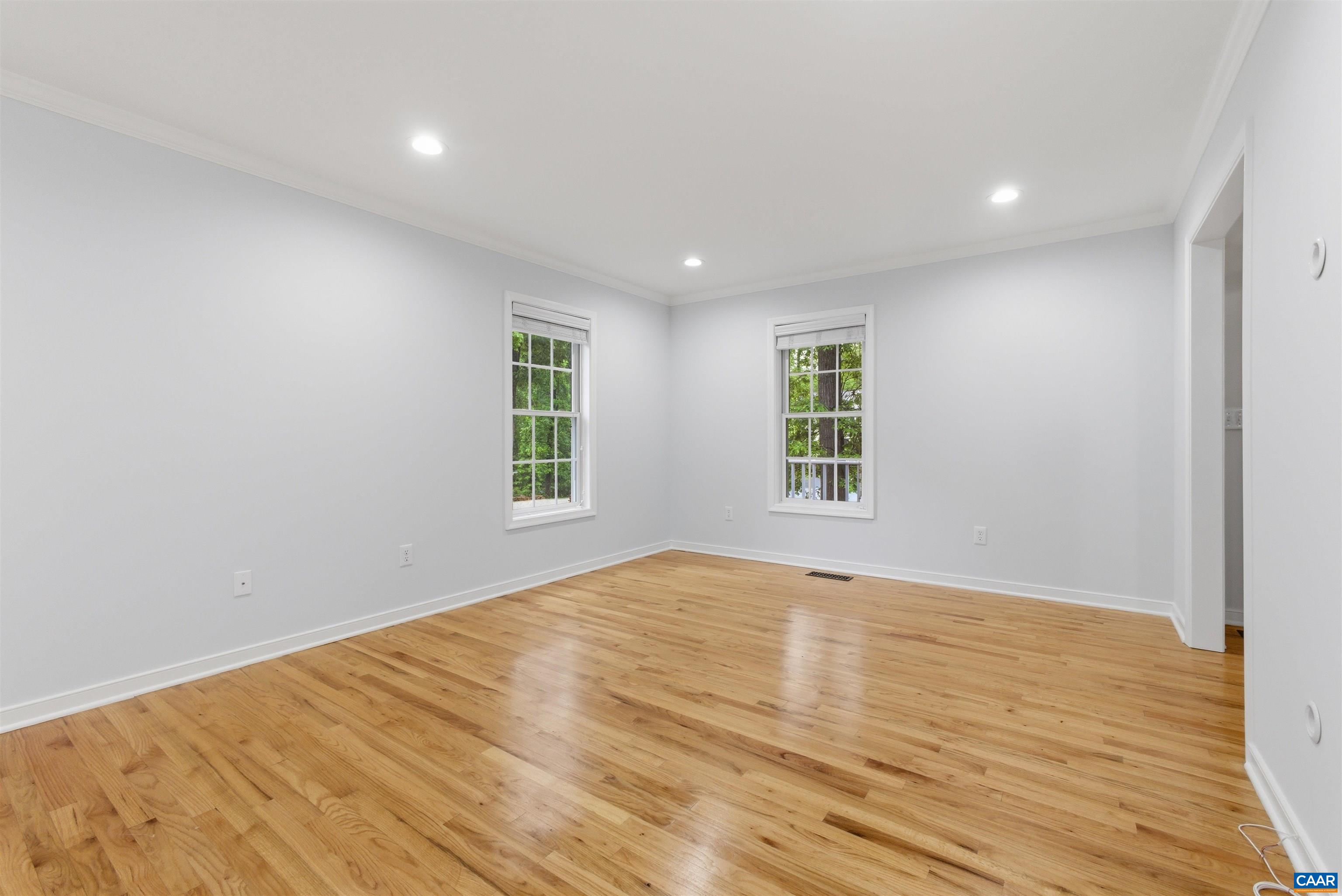 155 DOE DR N