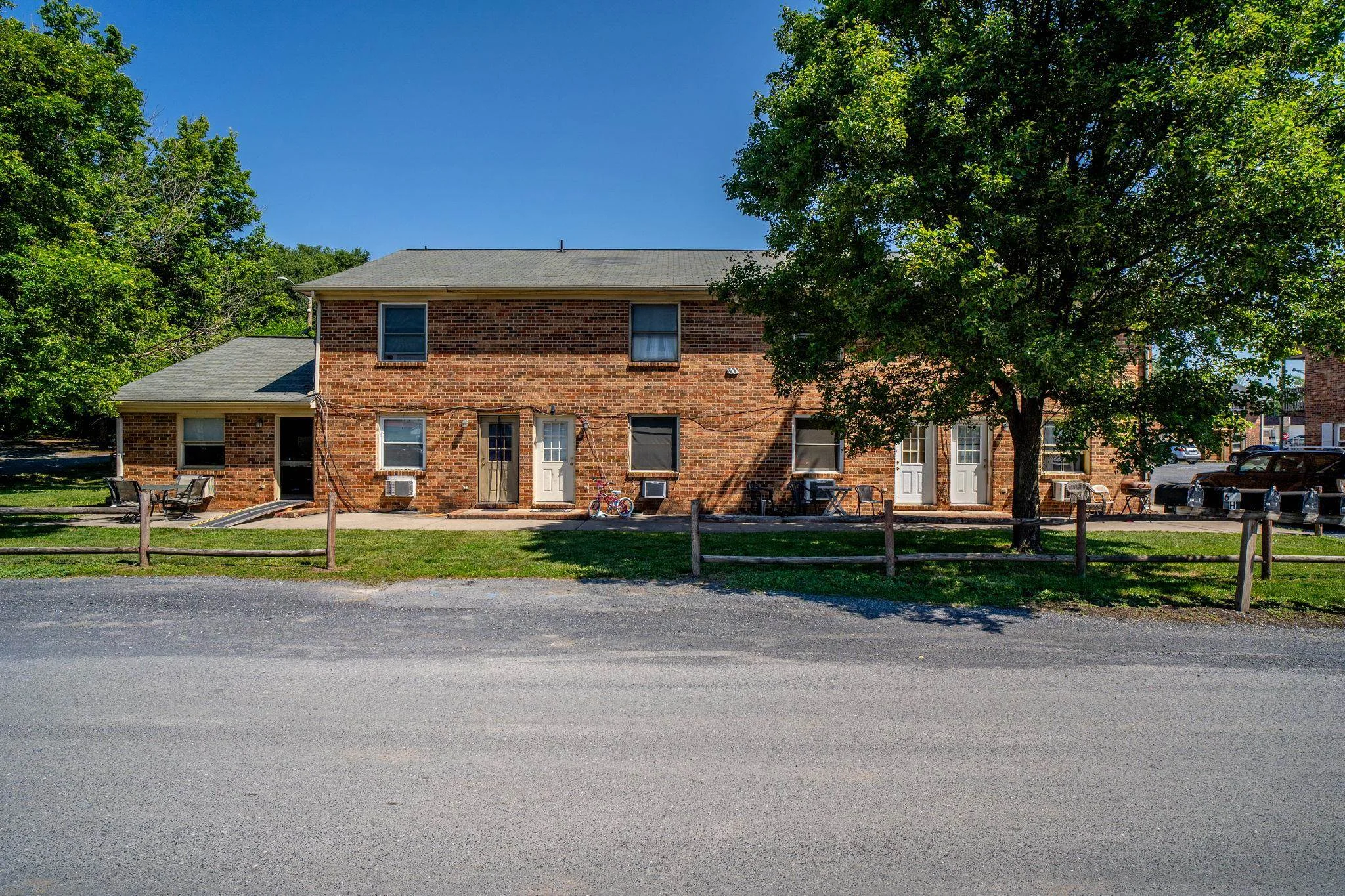 600 & 620 Norwood St