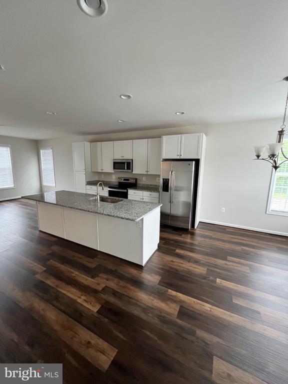 12103 BOWLING FARM CT