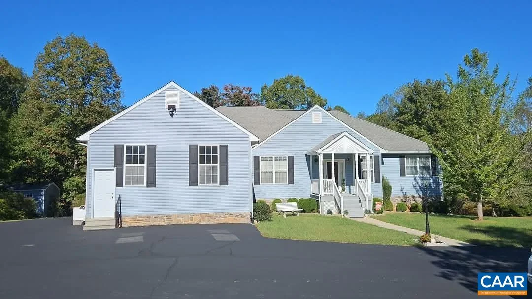 102 Happy Valley Rd