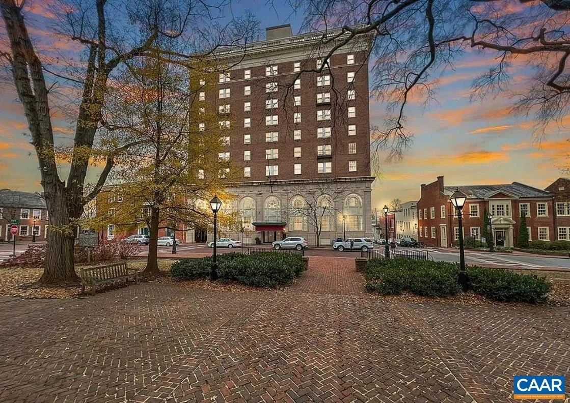 500 Court Sq Unit 706