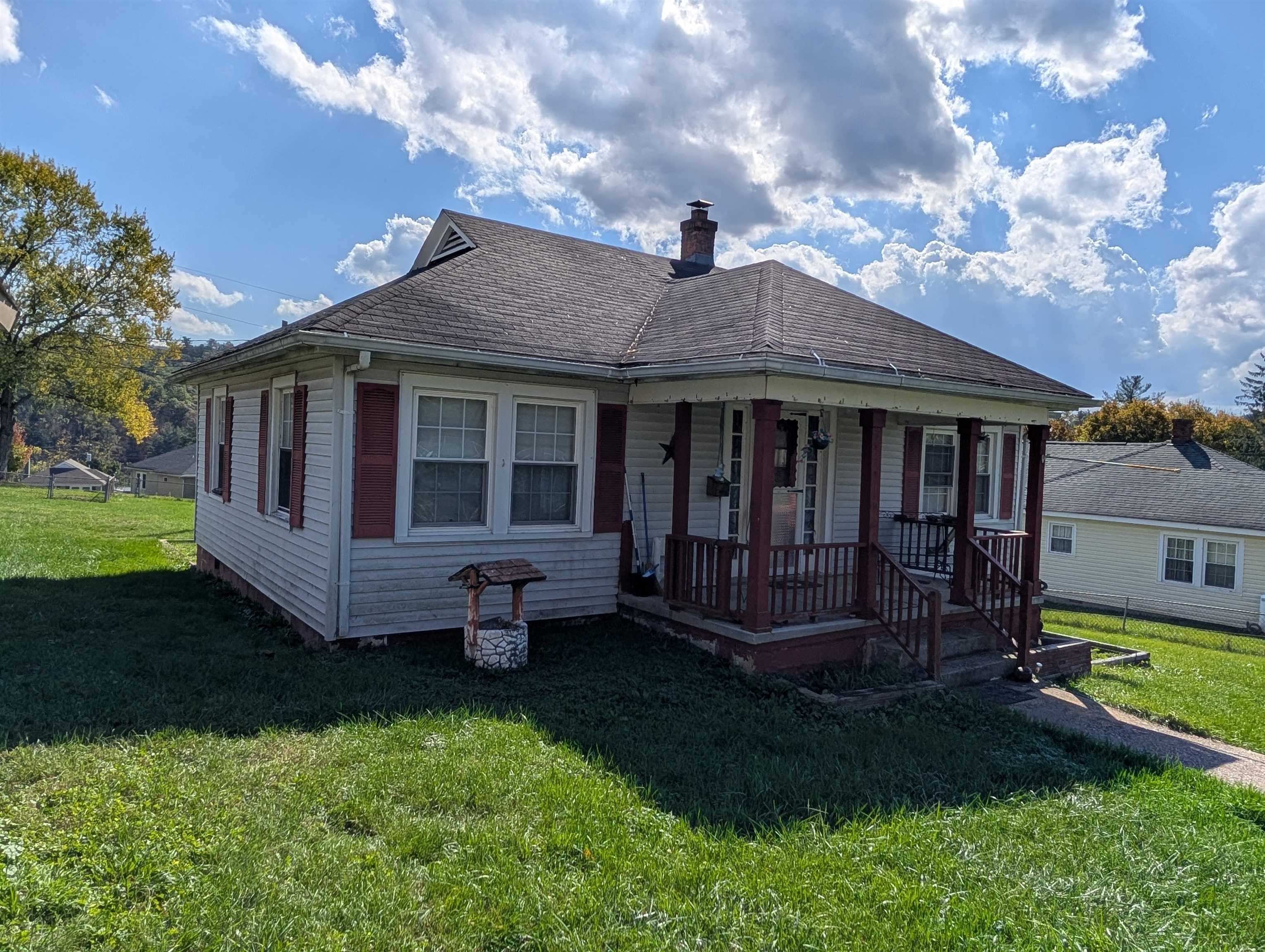 72 LONGVIEW DR