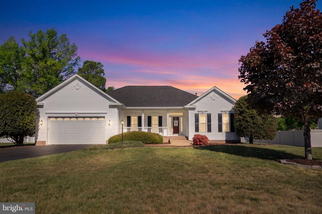 2707 GLENDAS WAY