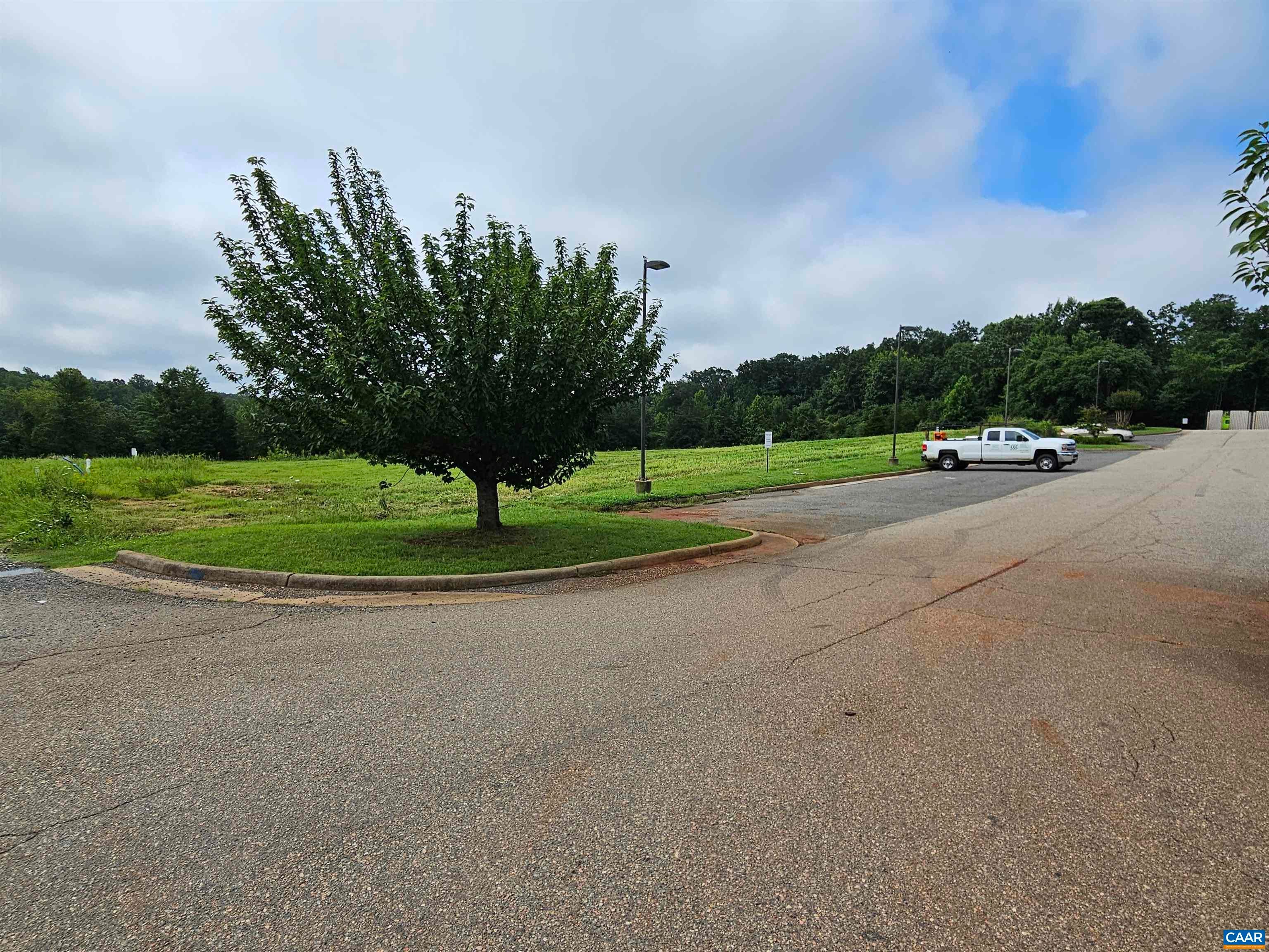 2 Lots BUCKINGHAM CENTRE DR