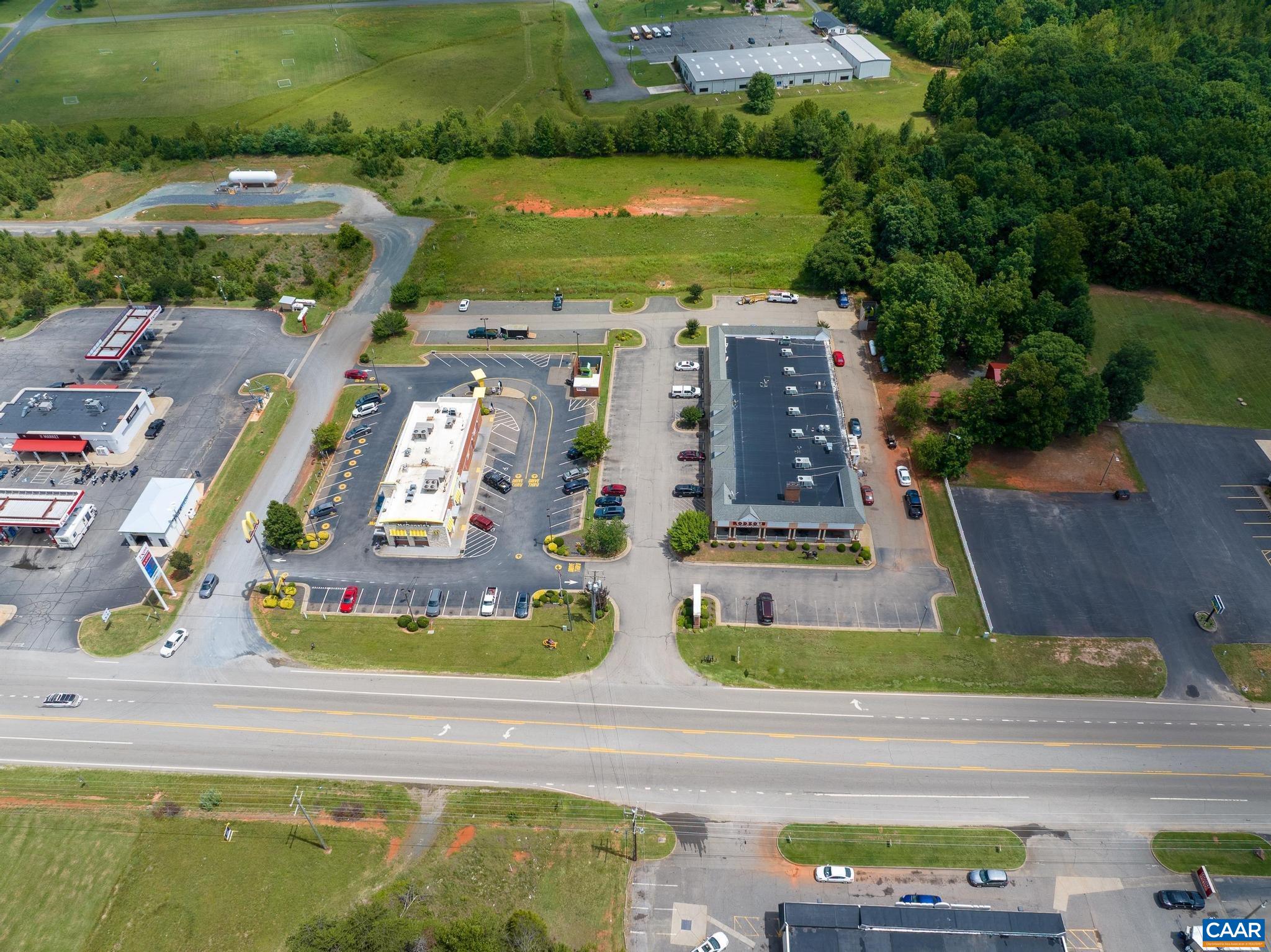 2 Lots BUCKINGHAM CENTRE DR