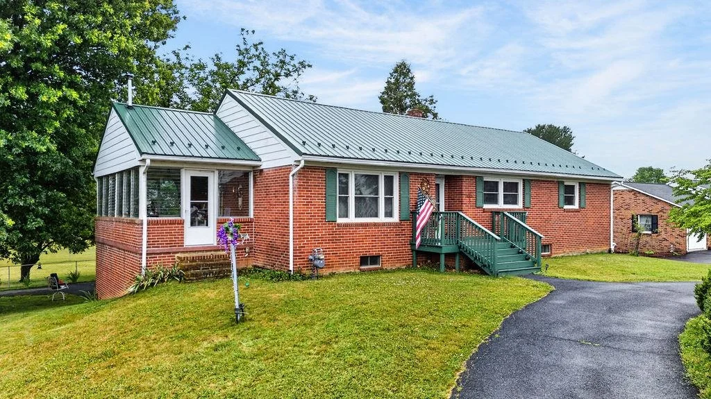 164 Tinkling Spring Rd