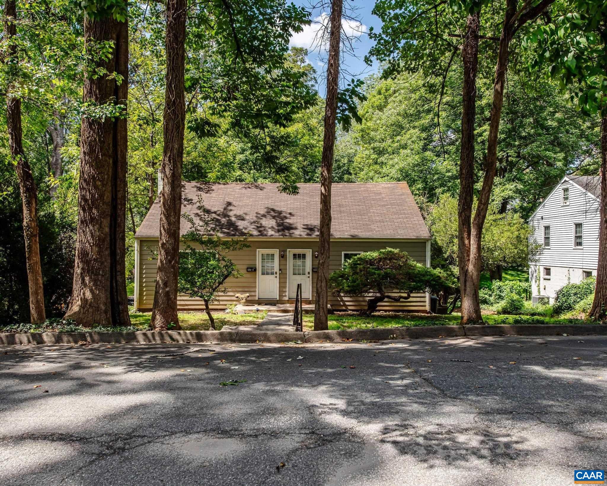 2525 WOODLAND DR