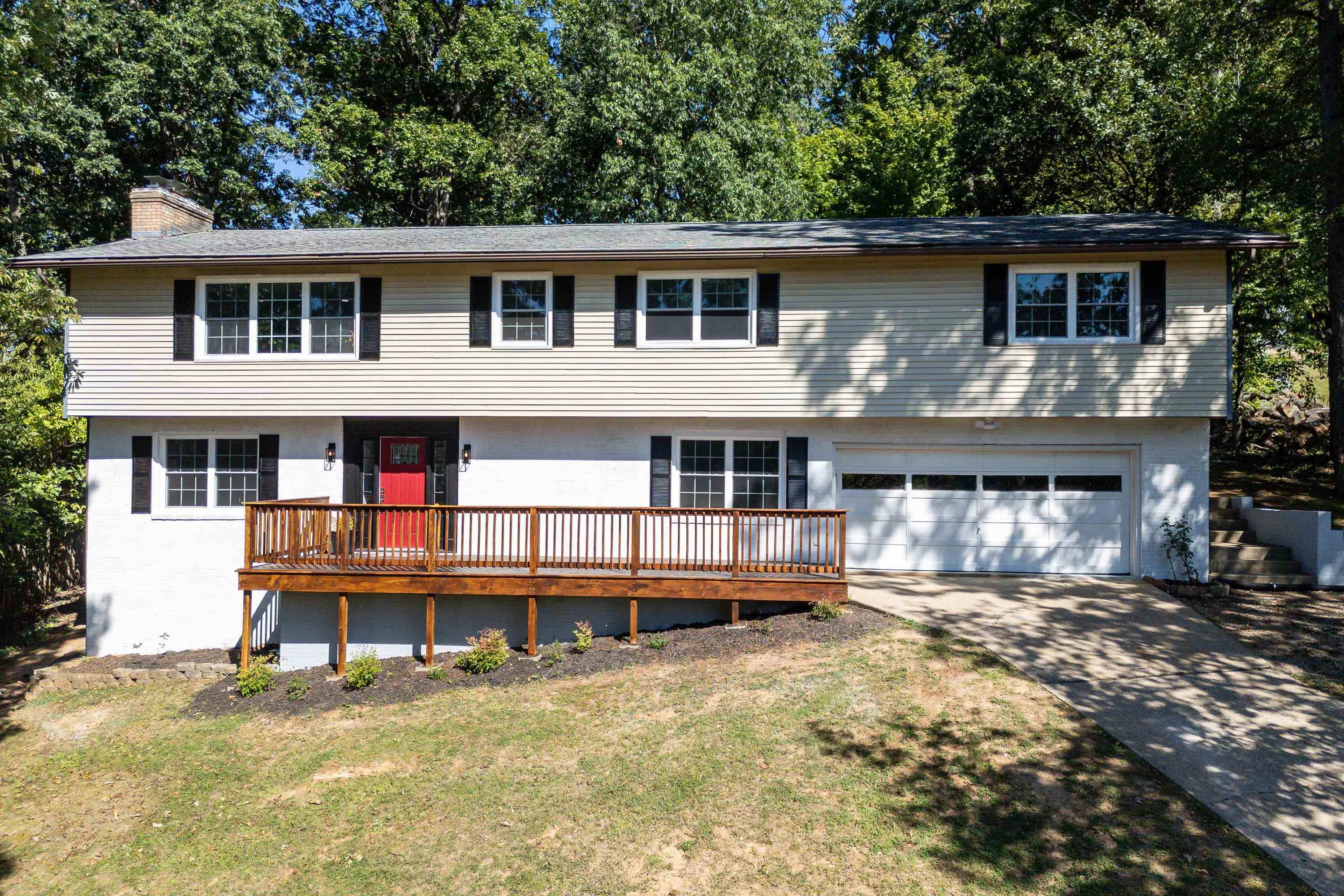 1177 Nelson Dr