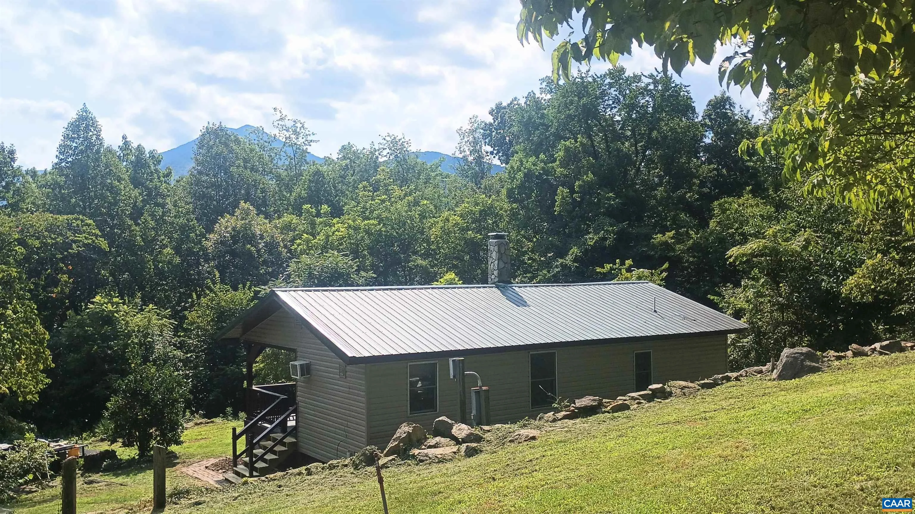 989 Battery Hill Ln, Tyro, VA, 22976