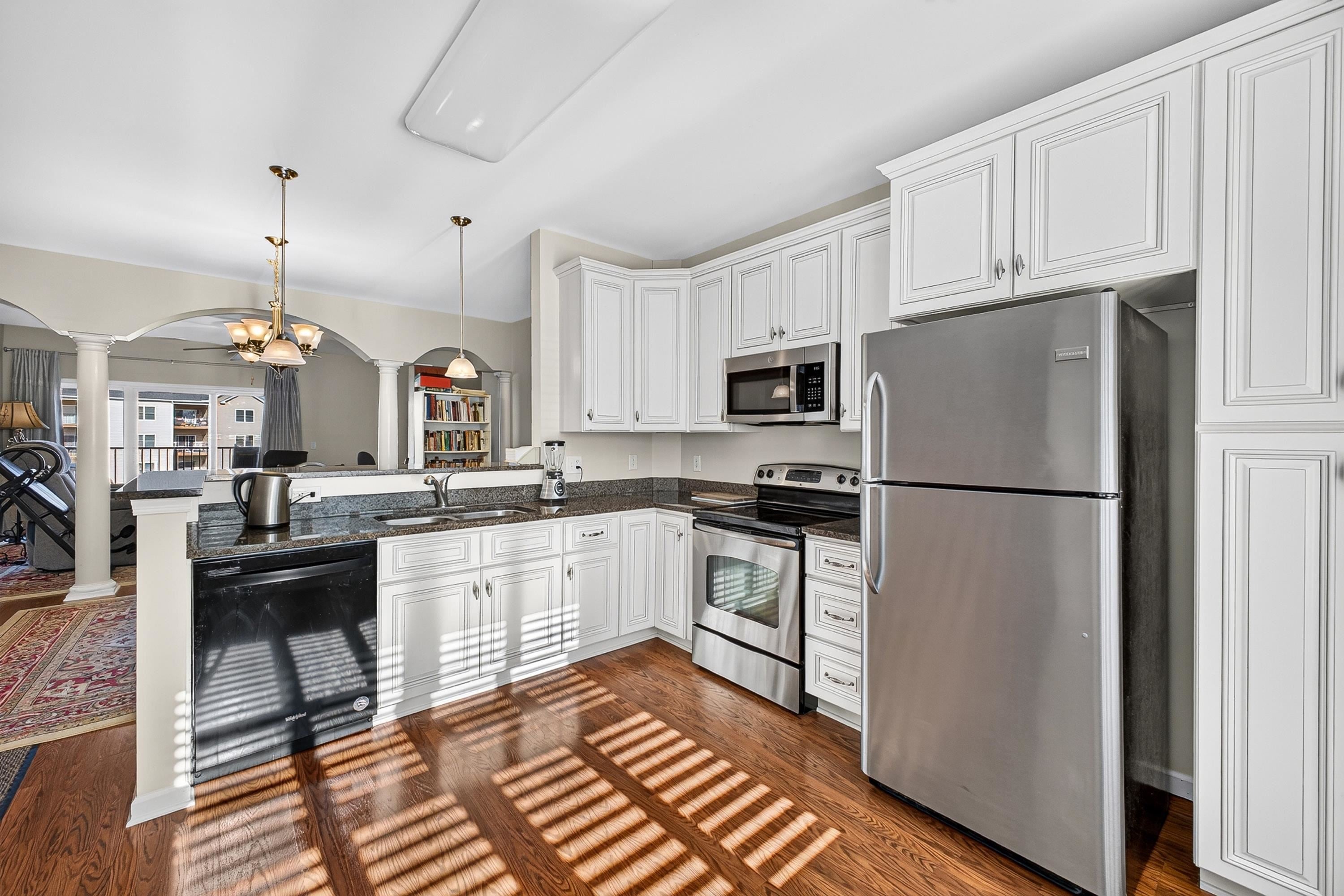 1290 CONSTITUTION CT 203