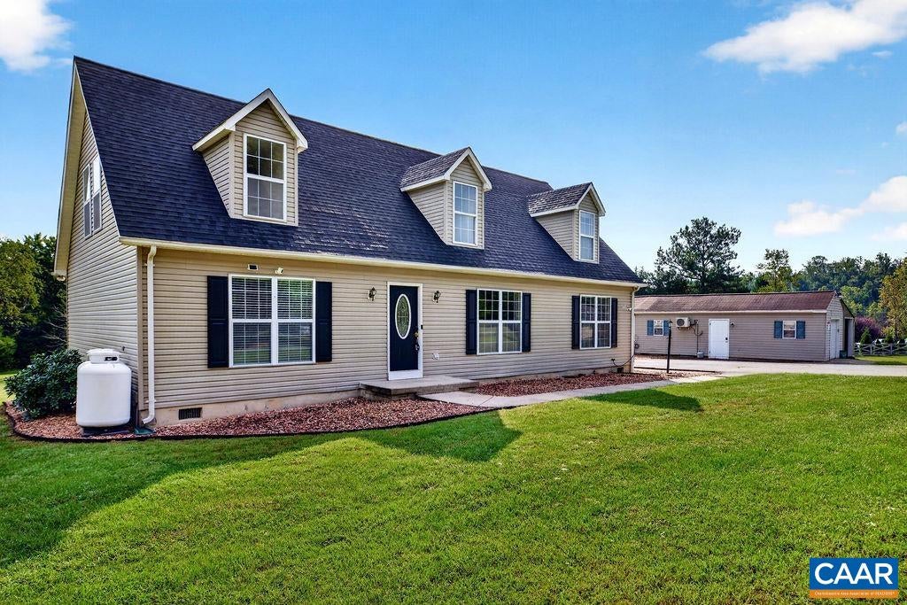 676-B ROCKFISH SCHOOL LN