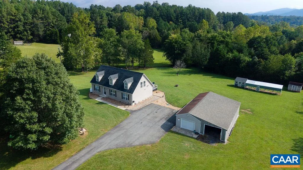 676-B Rockfish School Ln