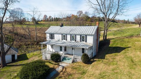 Photo of 5818 Lee Jackson Hwy, Greenville, VA 24440 (MLS # 670788)