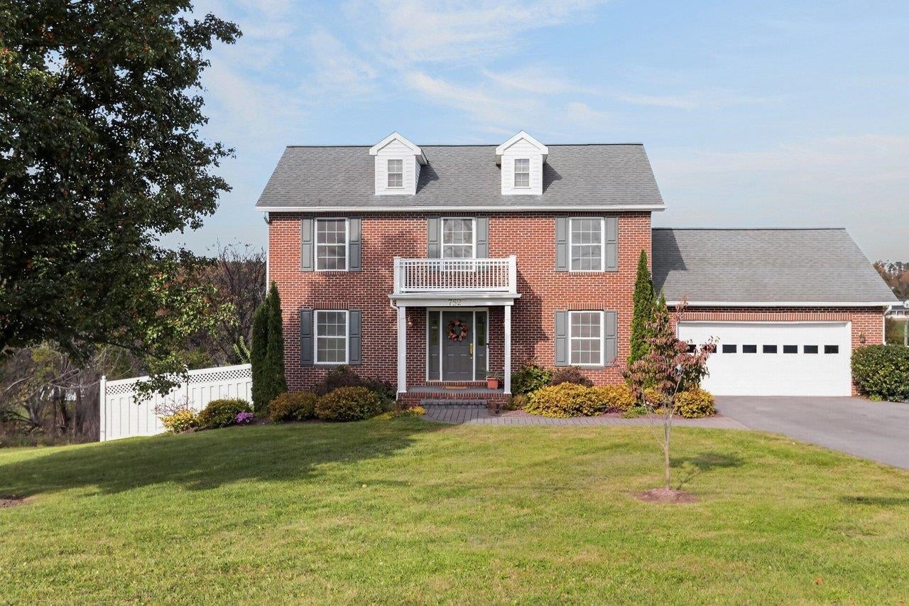 752 BOYERS RD