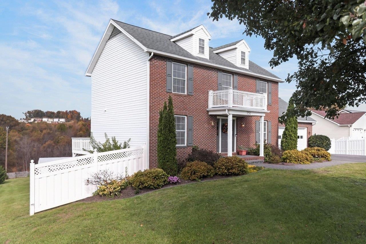752 BOYERS RD