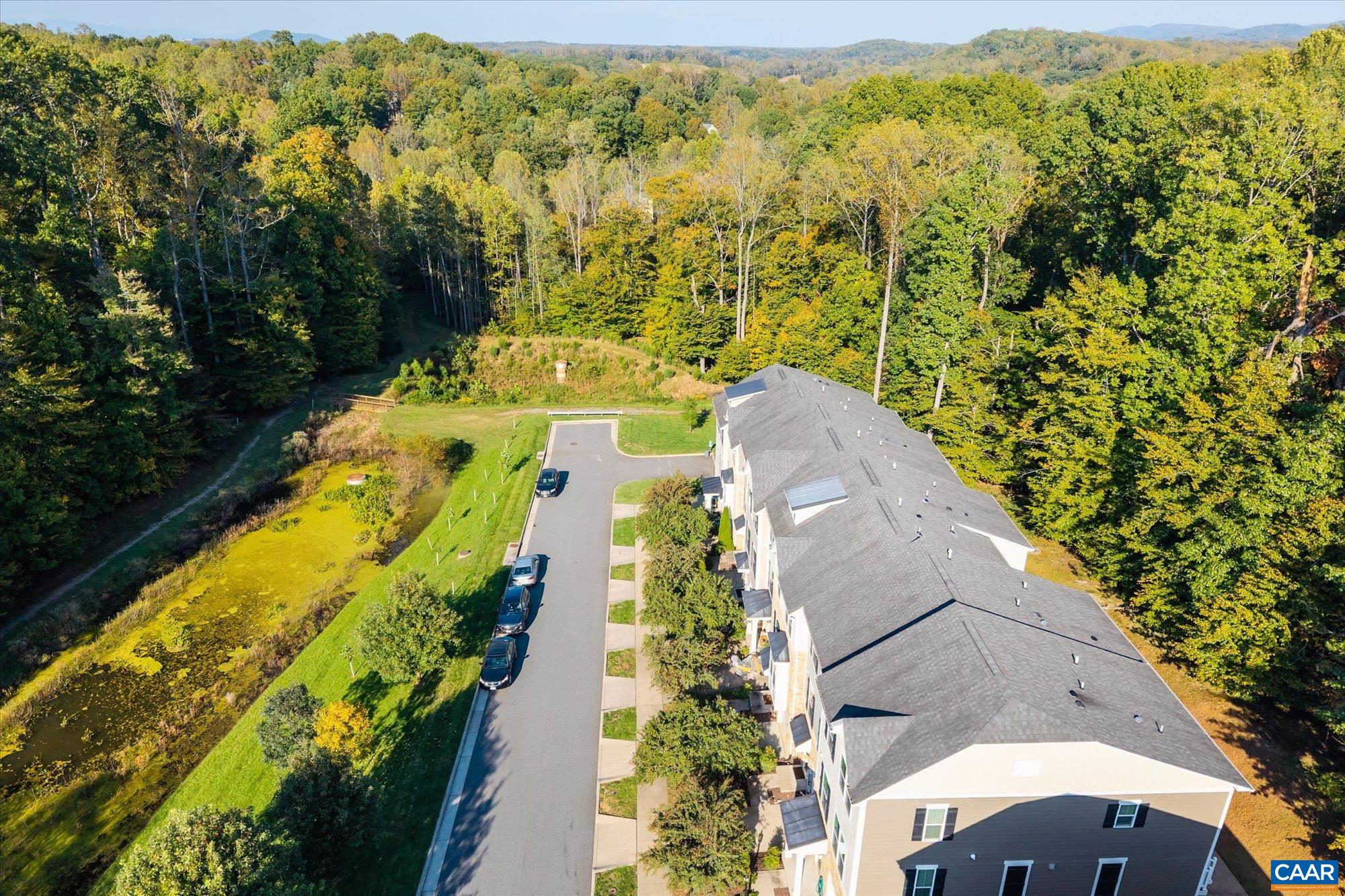 2054 BETHPAGE CT