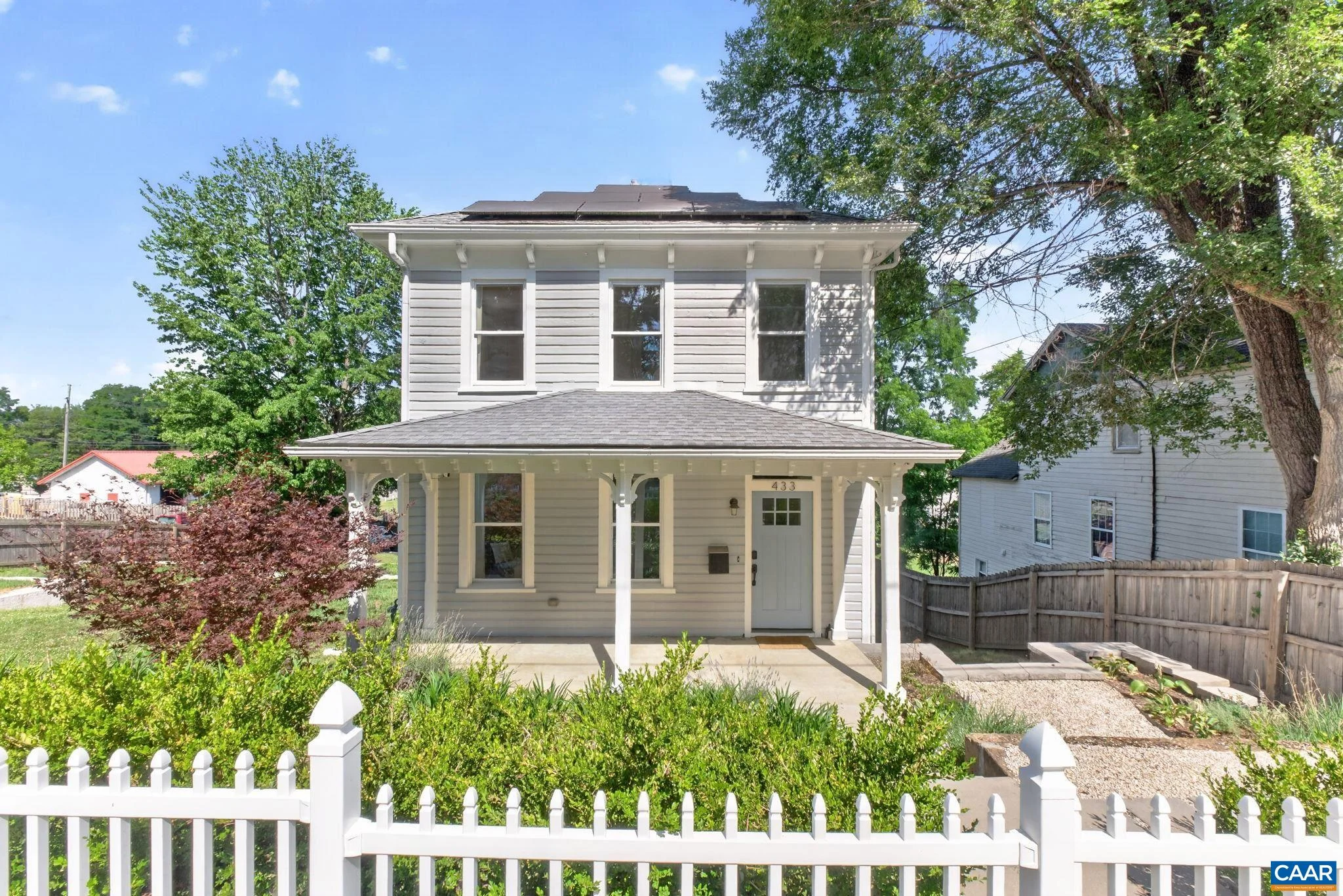 433 Winchester Ave N