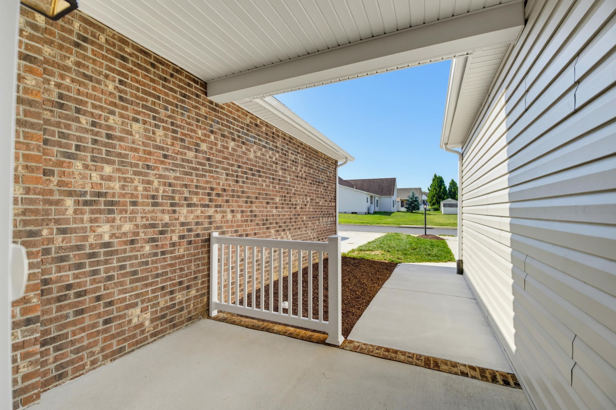76 FOSSIL DR