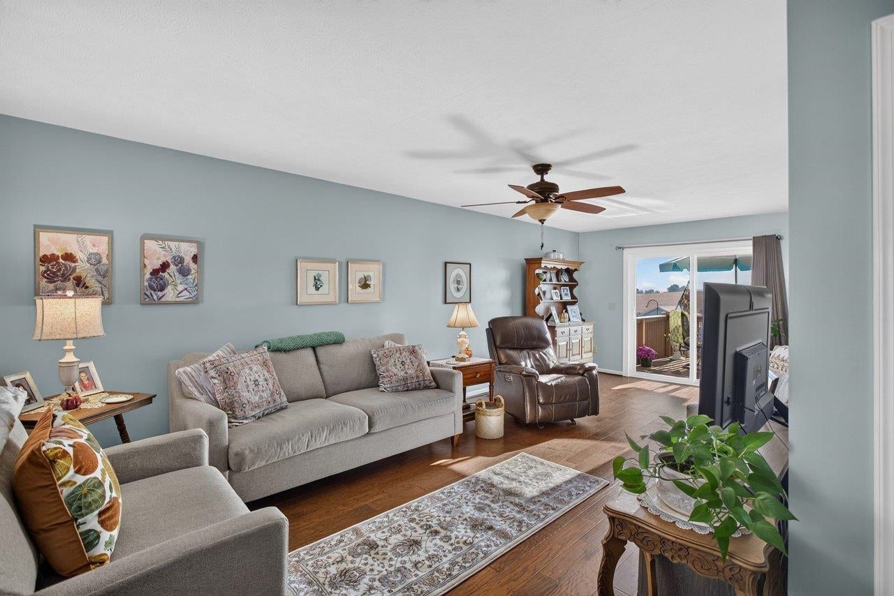 224 BRIDGEPORT DR