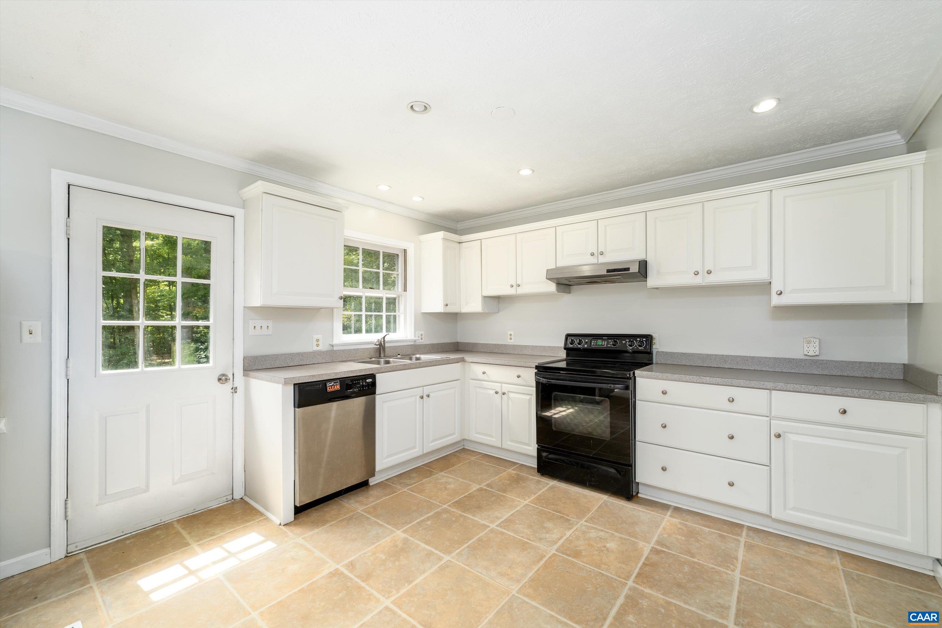 4813 MECHUNK RD