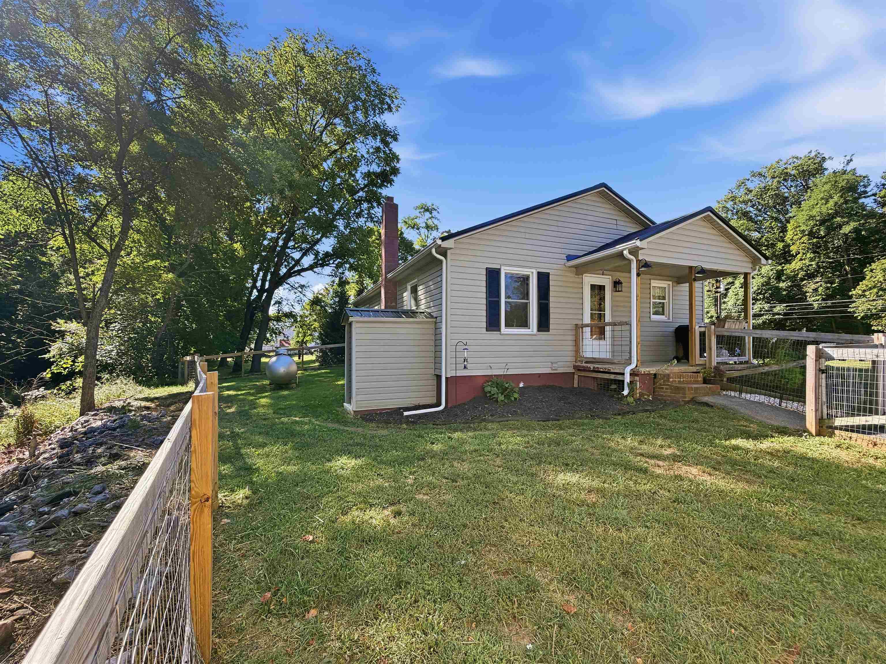 1299 HANKEY MOUNTAIN HWY