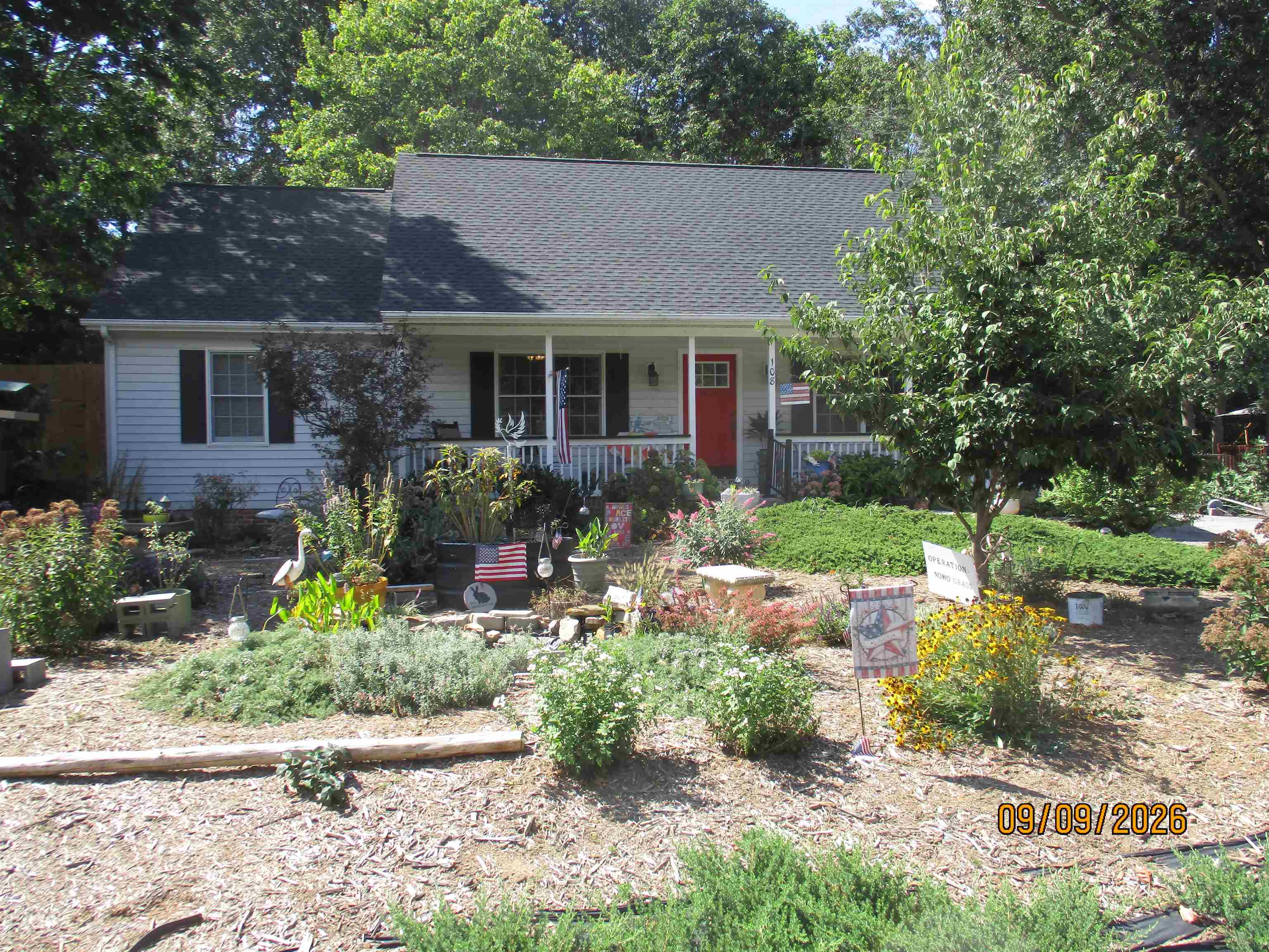 108 CANTON LN
