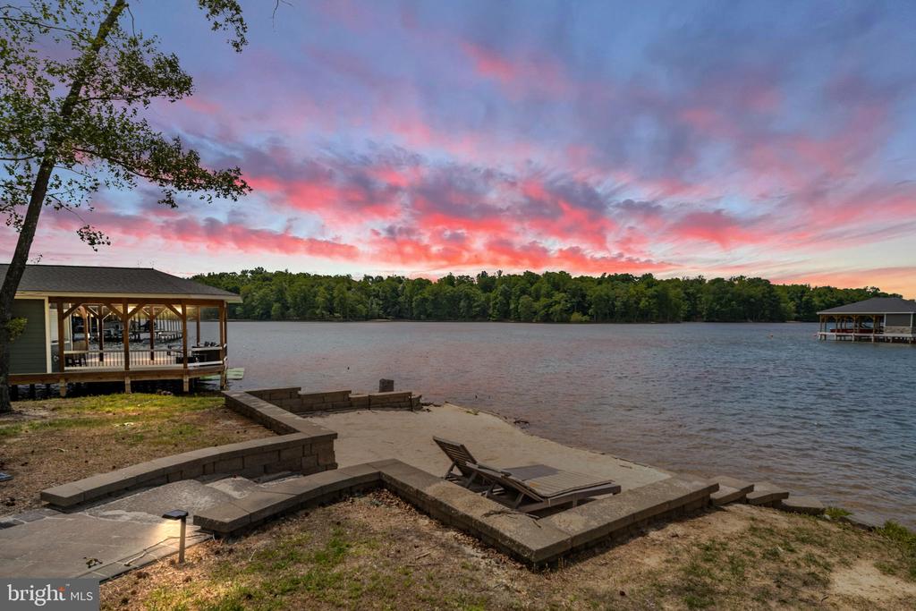 120 FAIRVIEW DR